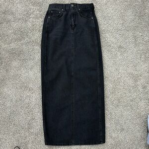 Aritzia Skirt